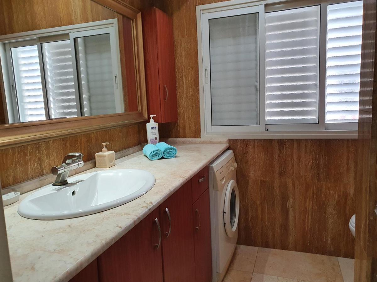 Ezore Yam Apartmens - Elmali'Akh St. 4 巴特亚姆 外观 照片
