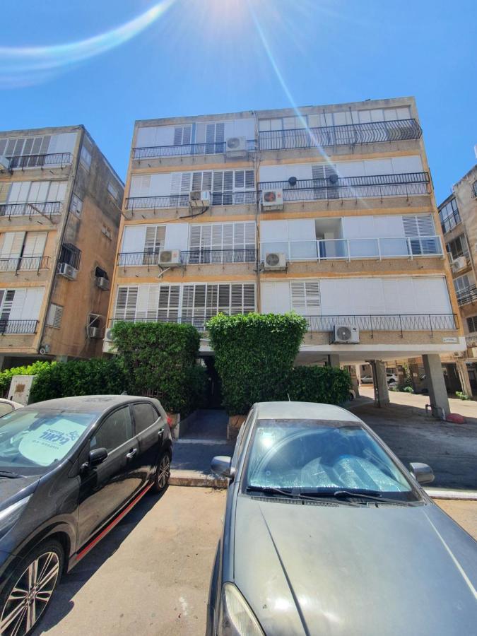 Ezore Yam Apartmens - Elmali'Akh St. 4 巴特亚姆 外观 照片